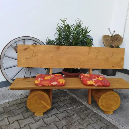Apartment Linder *